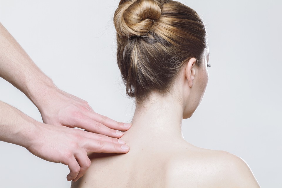 Wat is chiropractie en tegen welke klachten helpt het?